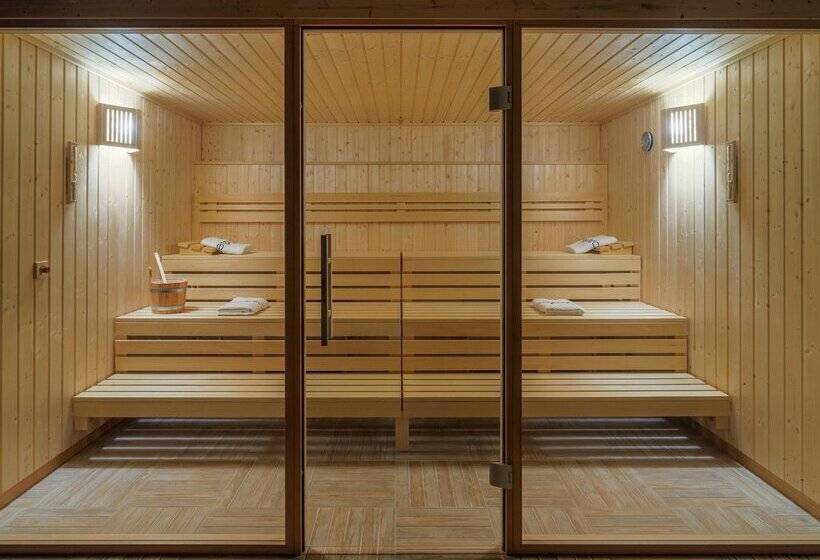 ホテル H10 Vintage Salou - Adults Only