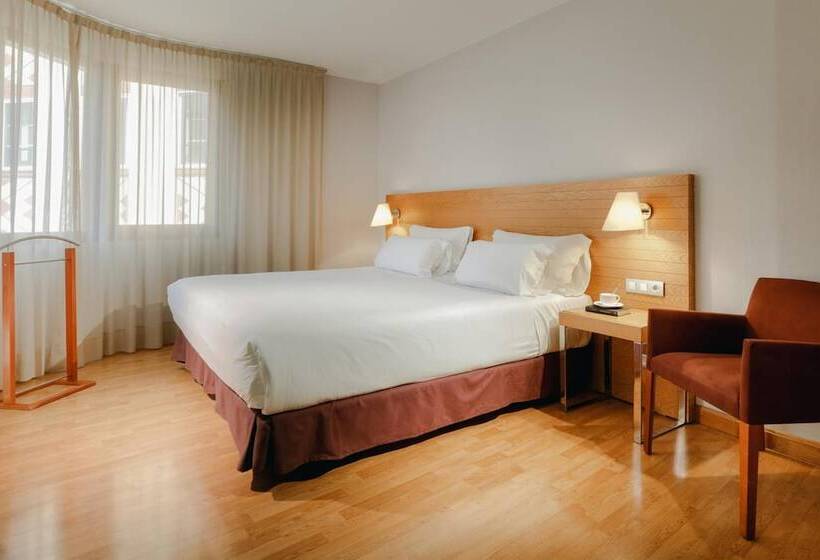 هتل Hesperia Zaragoza Centro