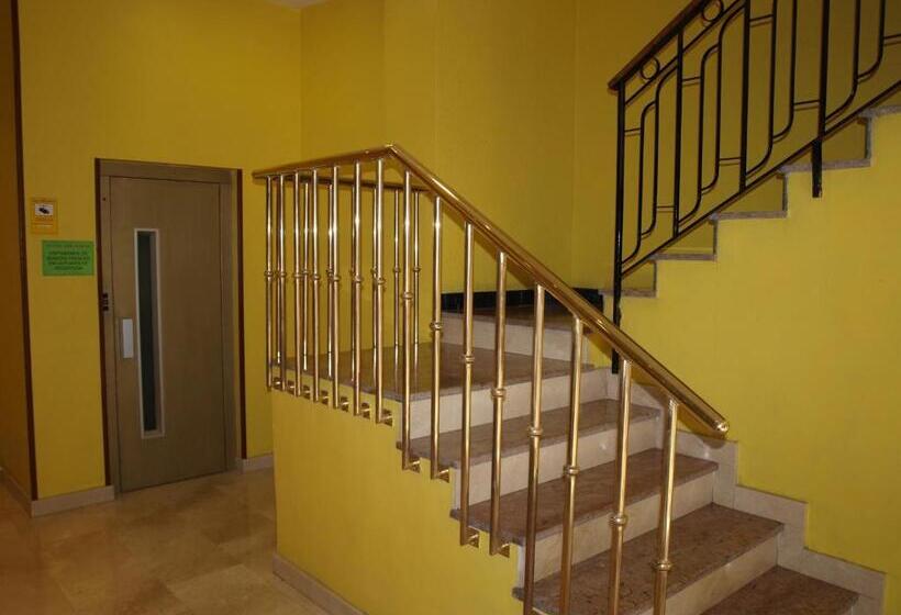 Отель Hostal San Jorge