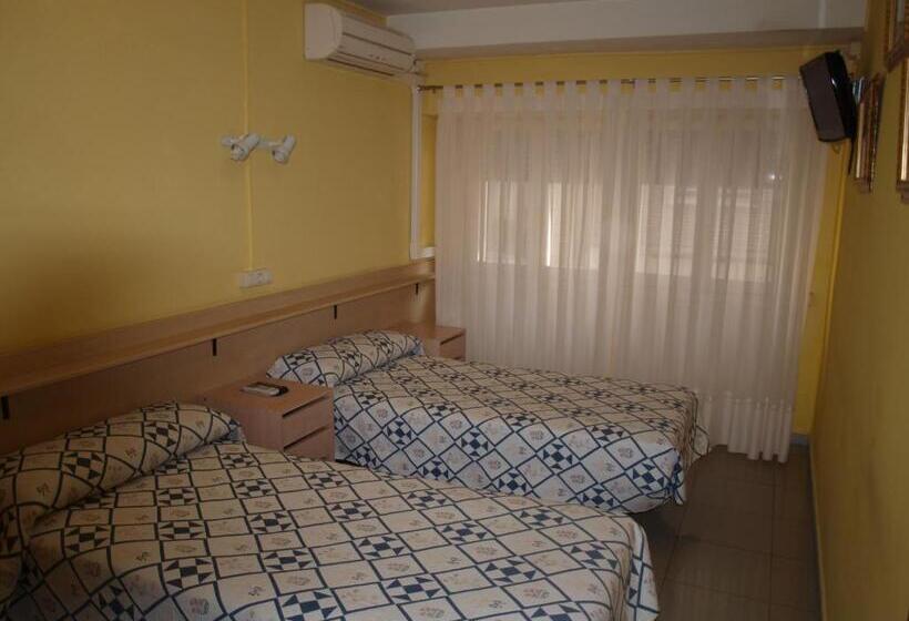 Отель Hostal San Jorge