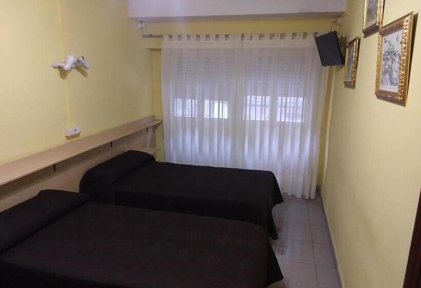 Отель Hostal San Jorge