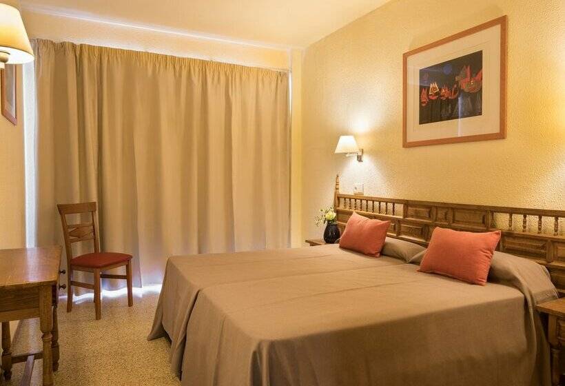 ホテル htop Molinos Park