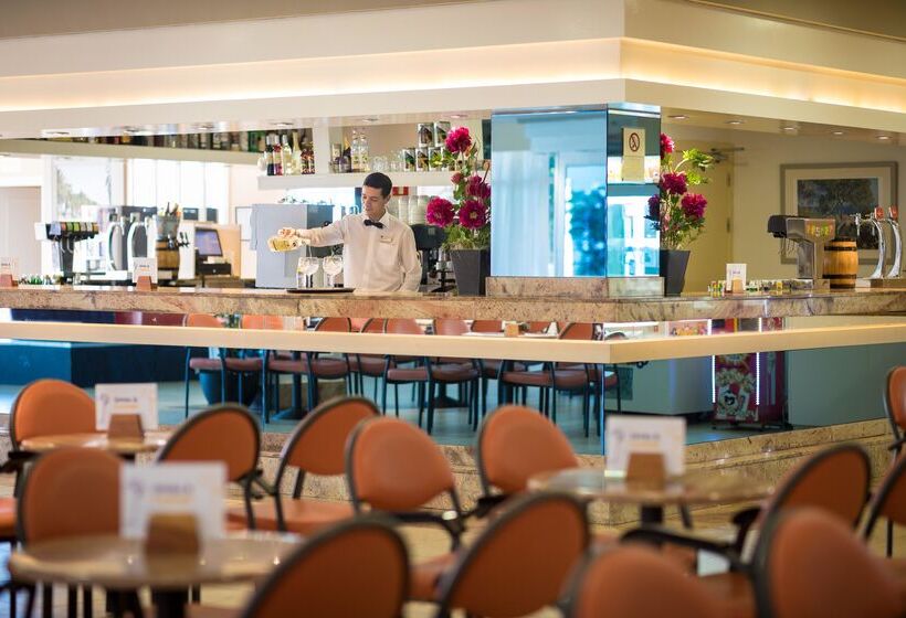 ホテル htop Molinos Park