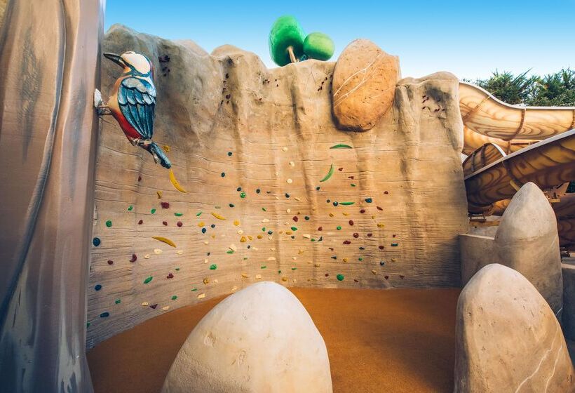 בית מלון כפרי Iberostar Waves Bouganville Playa