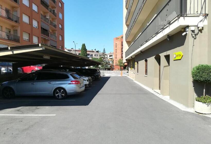 هتل Ibis Styles Figueres Ronda