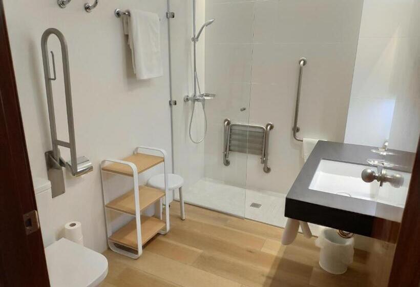 هتل Ibis Styles Figueres Ronda