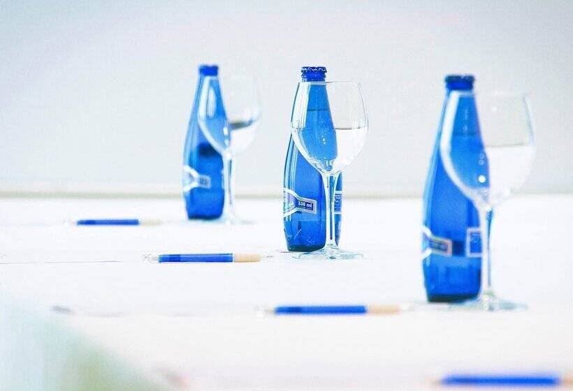 Отель Ibis Styles Zaragoza Ramiro I