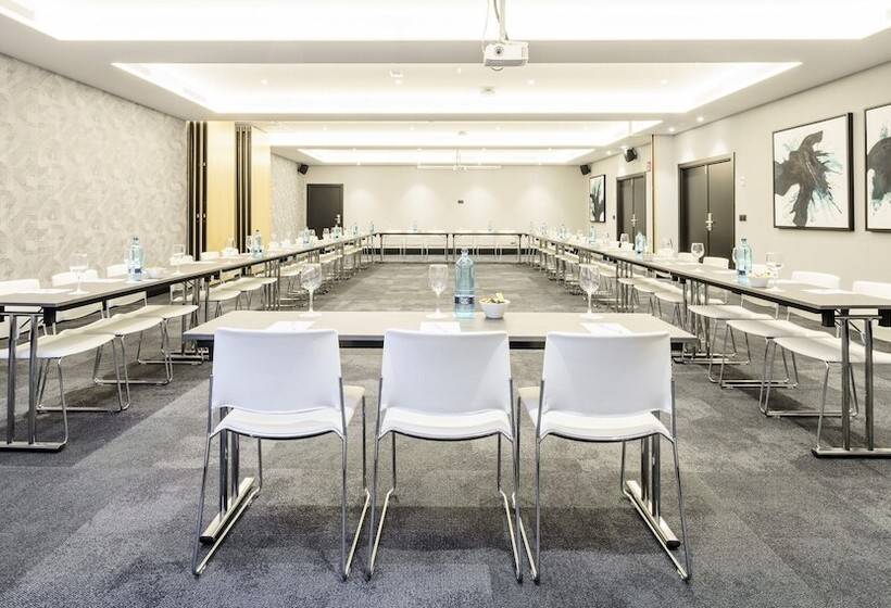 בית מלון כפרי Ilunion Bilbao