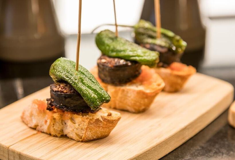 בית מלון כפרי Ilunion Bilbao