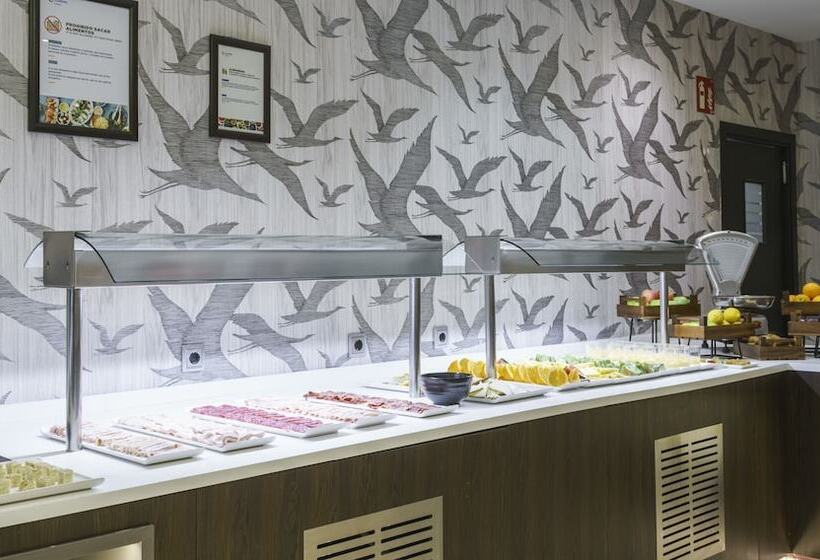 בית מלון כפרי Ilunion Bilbao