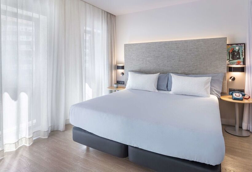 Отель Innside By Meliá Zaragoza