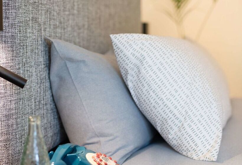 Отель Innside By Meliá Zaragoza