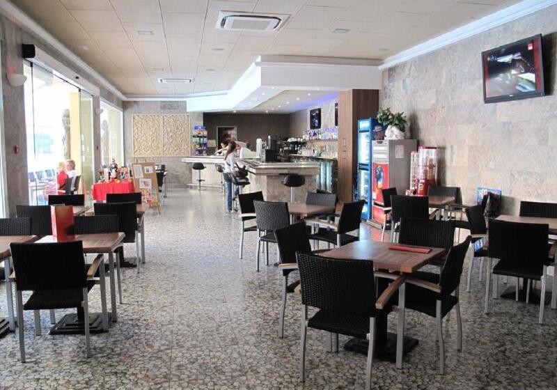 酒店 La Palmera & Spa