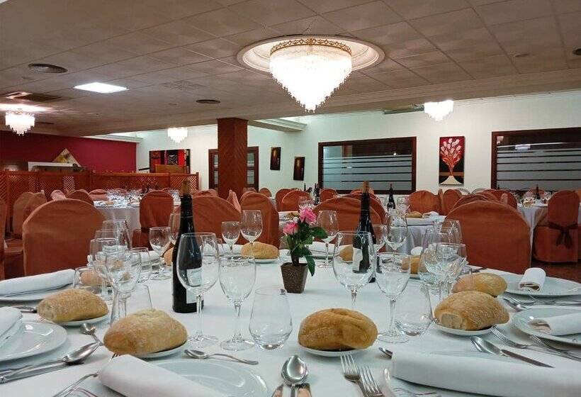 فندق La Rueda 3000