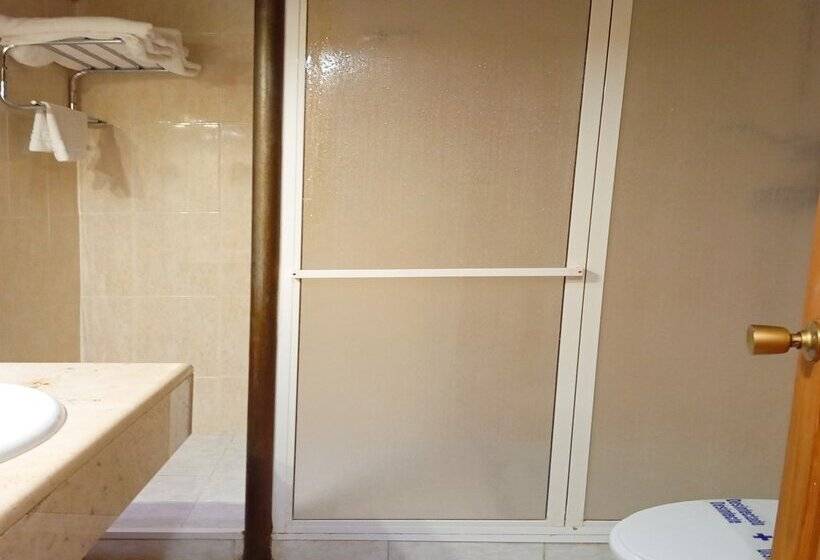 فندق La Rueda 3000