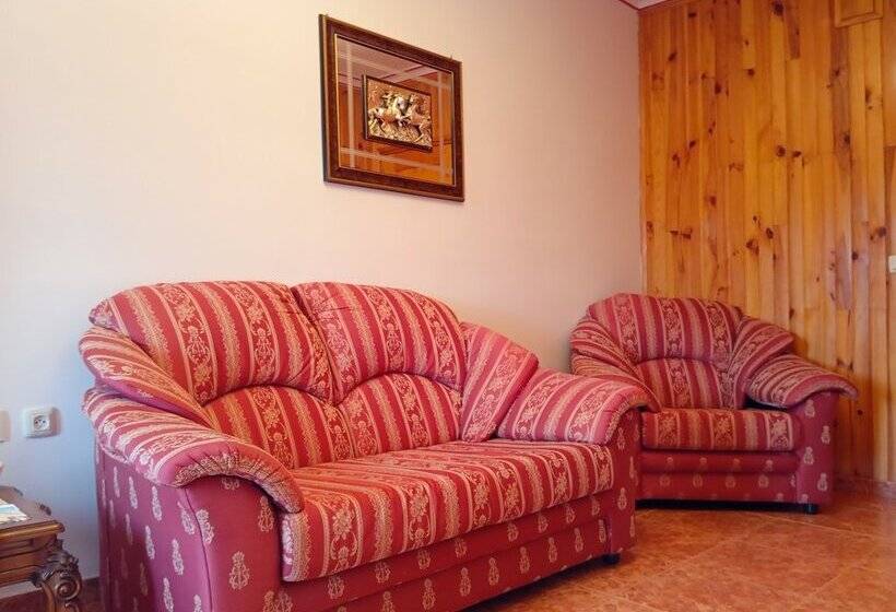 فندق La Rueda 3000