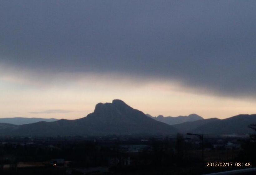 Отель La Sierra