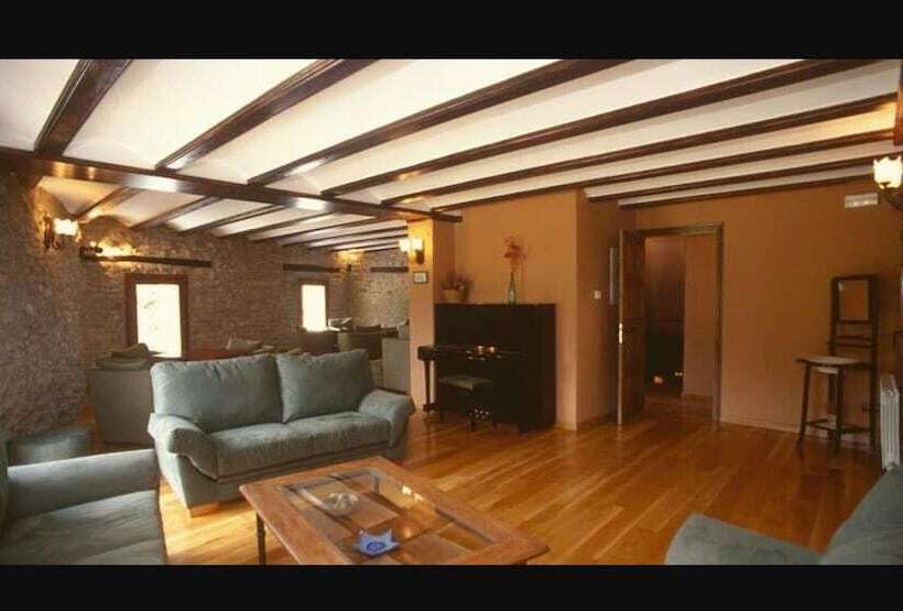 בית מלון כפרי La Vega