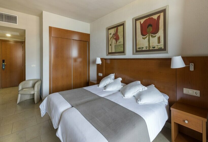 호텔 Las Palmeras Affiliated by Fergus