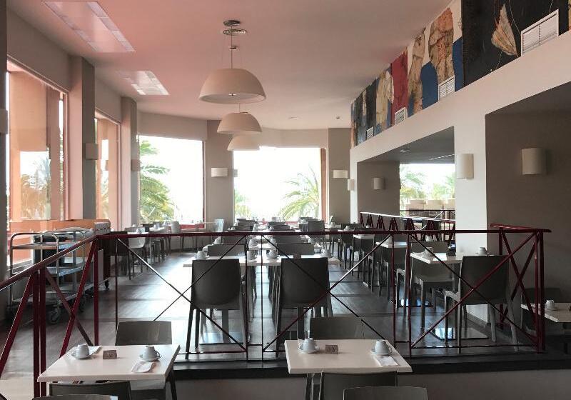 호텔 Las Palmeras Affiliated by Fergus