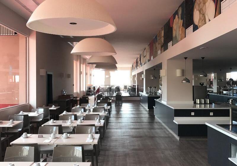 호텔 Las Palmeras Affiliated by Fergus