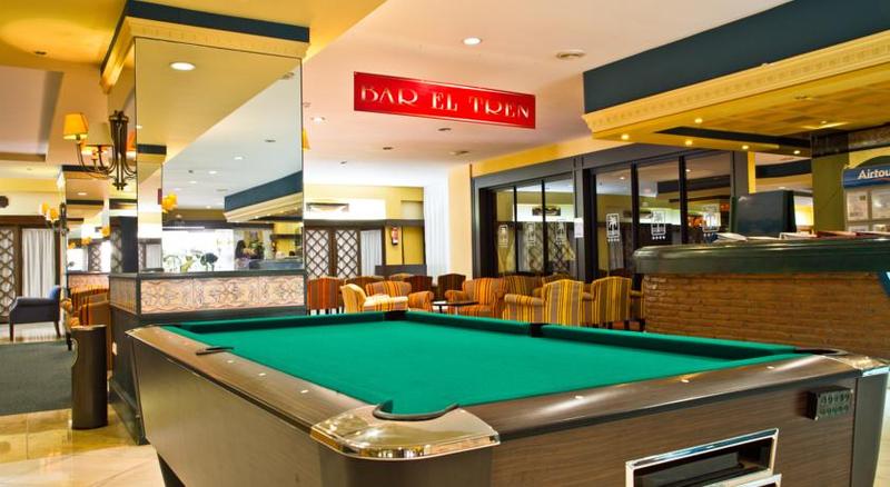 호텔 Las Palmeras Affiliated by Fergus