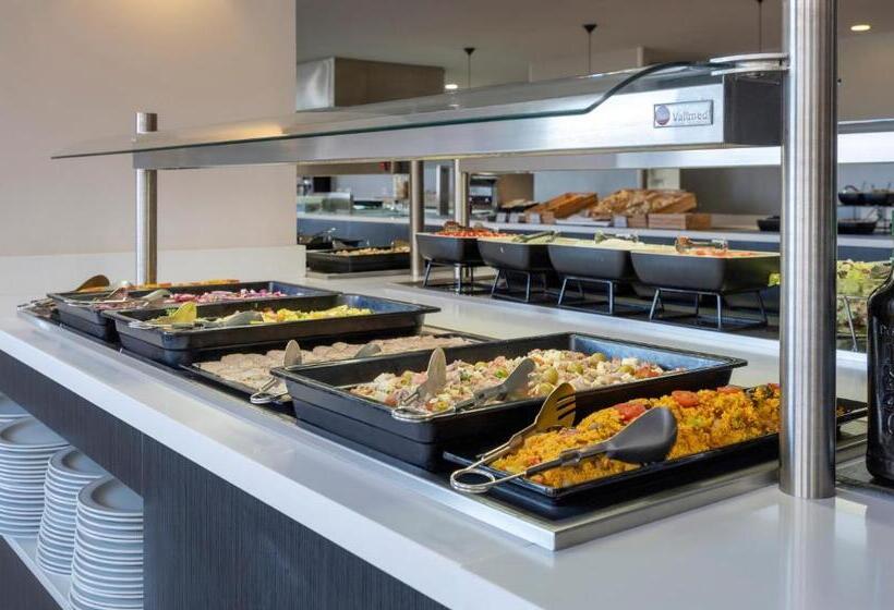 호텔 Las Palmeras Affiliated by Fergus