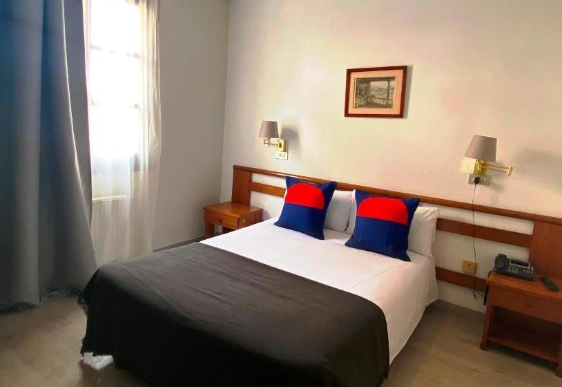 בית מלון כפרי Lauaxeta Etxea