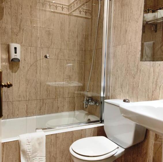 בית מלון כפרי Lauaxeta Etxea