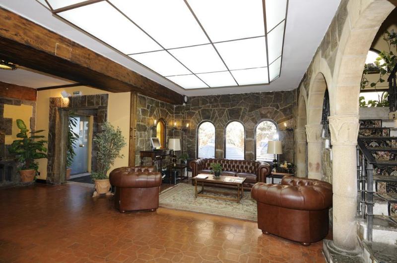 هتل Leonor Mirón