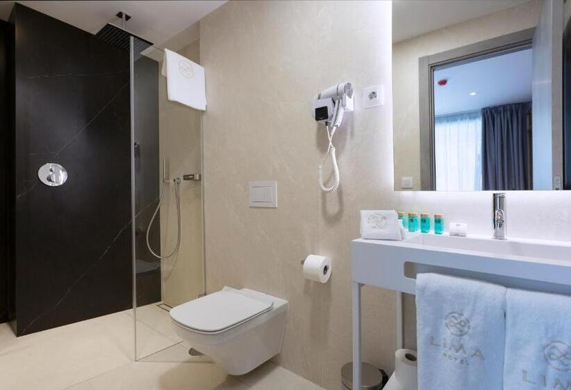 فندق Lima   Adults Recommended