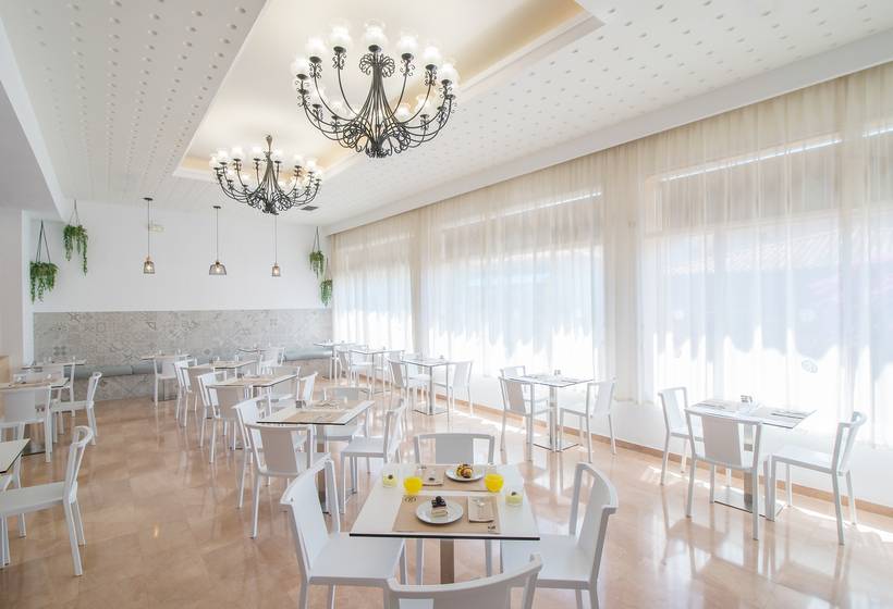 בית מלון כפרי Lloret Santa Rosa By Pierre & Vacances