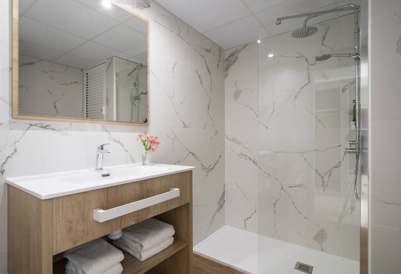 בית מלון כפרי Lloret Santa Rosa By Pierre & Vacances