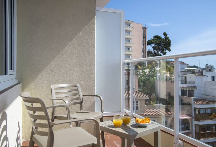 Отель Lloret Santa Rosa By Pierre & Vacances