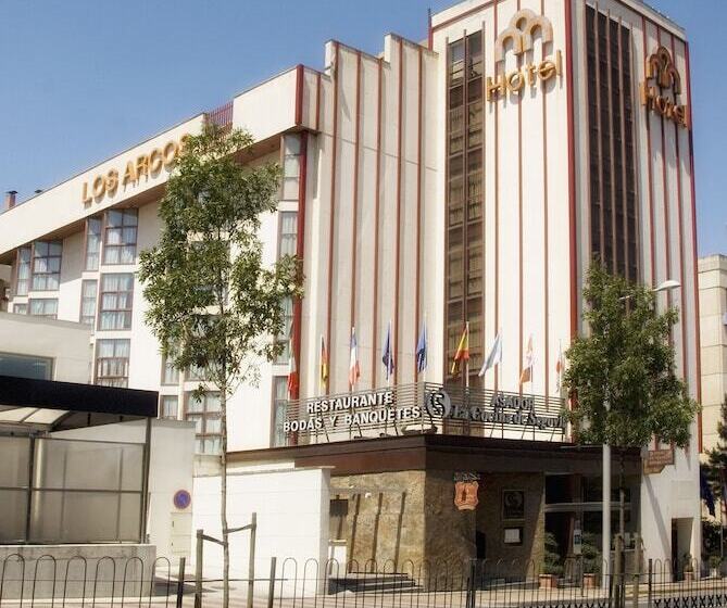هتل Los Arcos