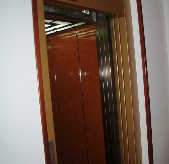 فندق Los Hermanos