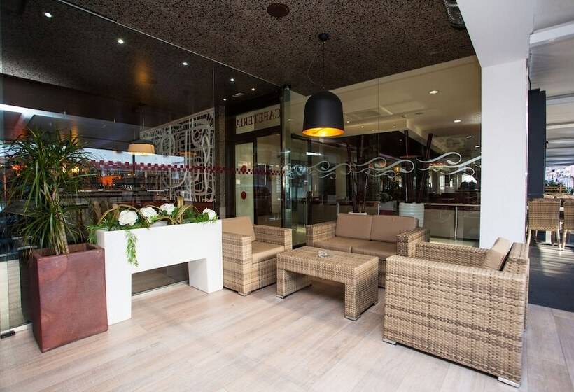 هتل Maria Del Mar