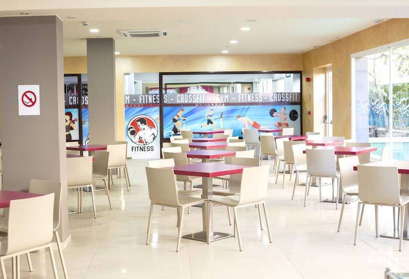 هتل Maria Del Mar