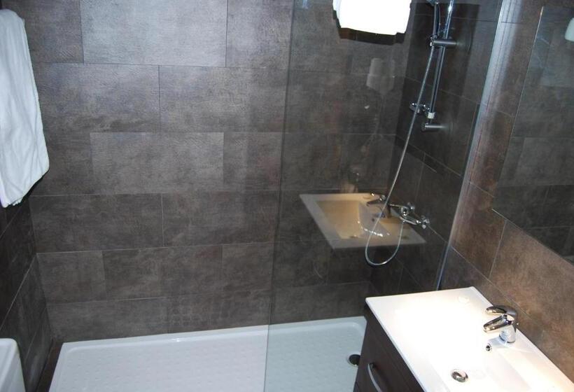 Отель Masia Del Cadet