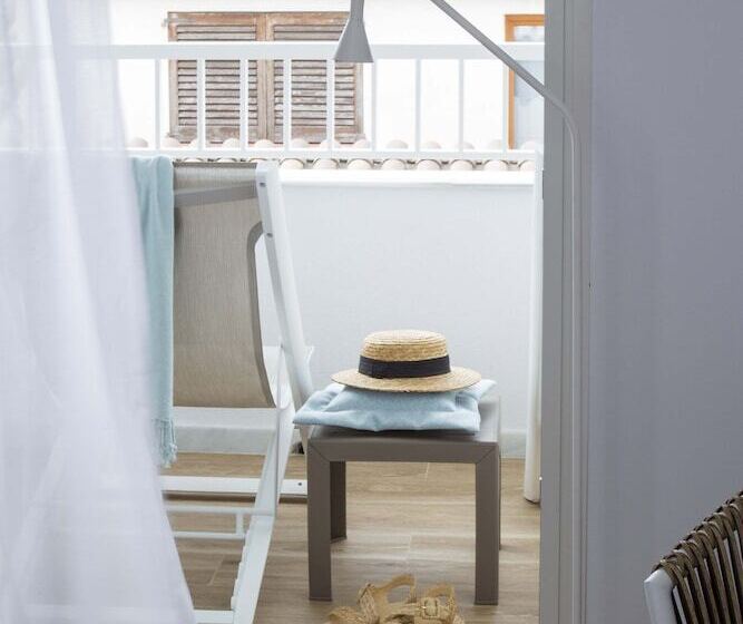 Отель May Altafulla Beach Boutique