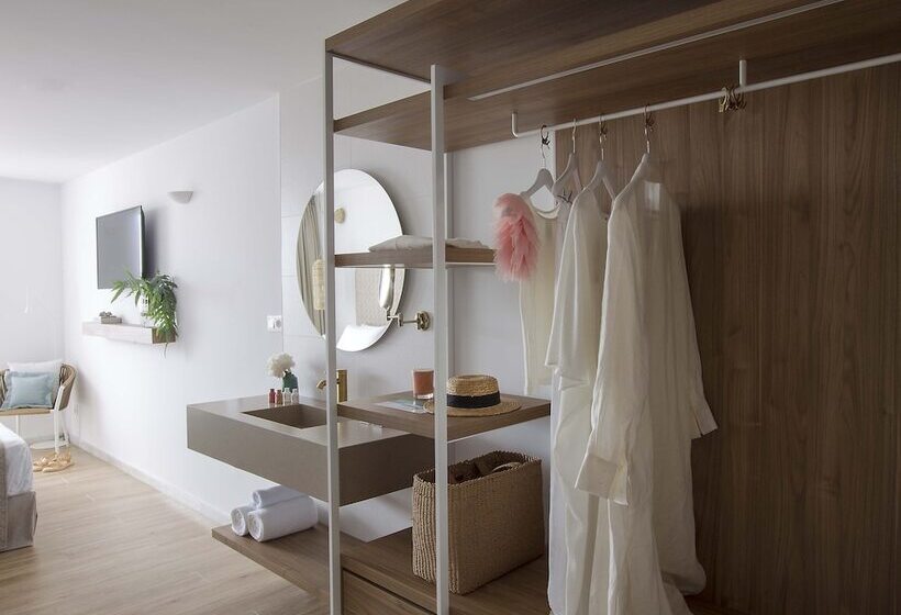 هتل May Altafulla Beach Boutique