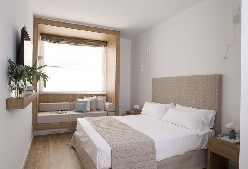 Отель May Altafulla Beach Boutique