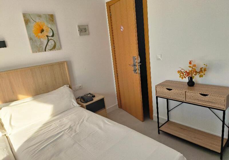 ホテル Mediterráneo By Croma