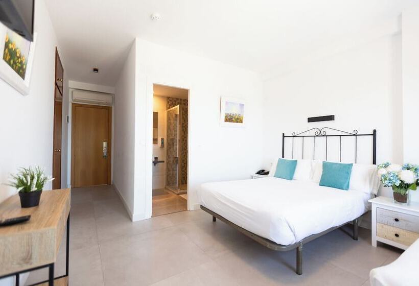 ホテル Mediterráneo By Croma