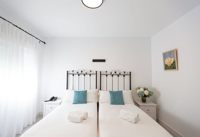 ホテル Mediterráneo By Croma