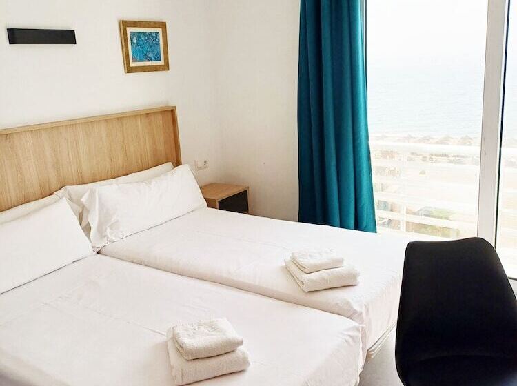 ホテル Mediterráneo By Croma