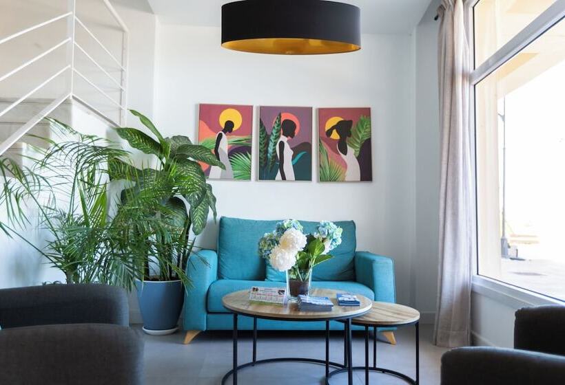 ホテル Mediterráneo By Croma