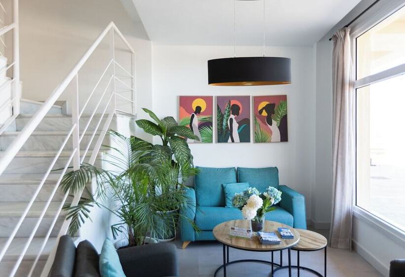 ホテル Mediterráneo By Croma