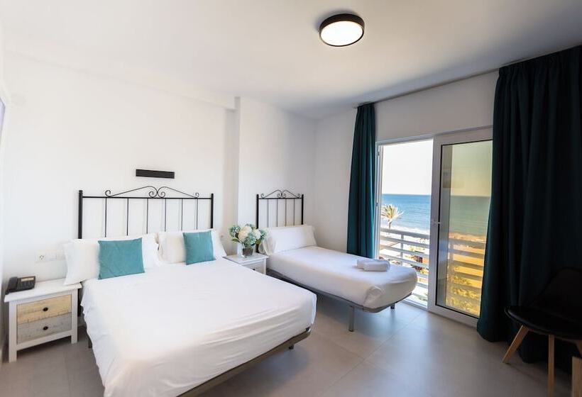 ホテル Mediterráneo By Croma