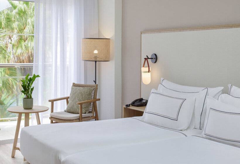 Отель Meliá La Palma